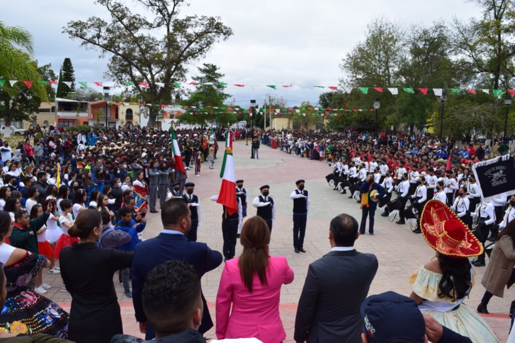 CONMEMORAN AUTORIDADES MUNICIPALES EL CXII ANIVERSARIO DE LA REVOLUCIÓN