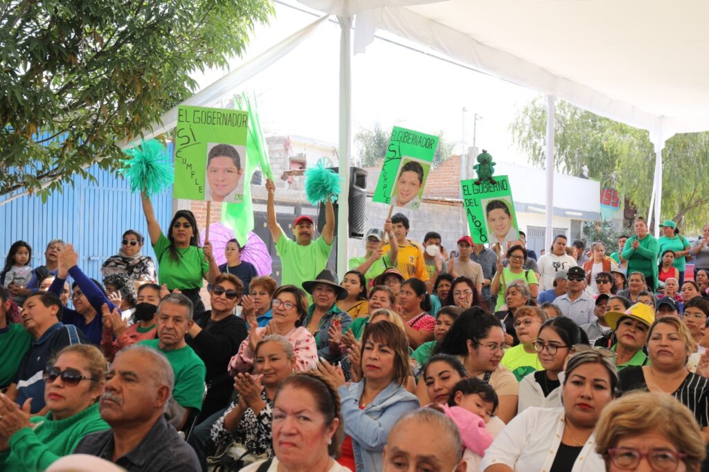 RICARDO GALLARDO LLEVA MÁS OBRAS EN APOYO A FAMILIAS SOLEDENSES