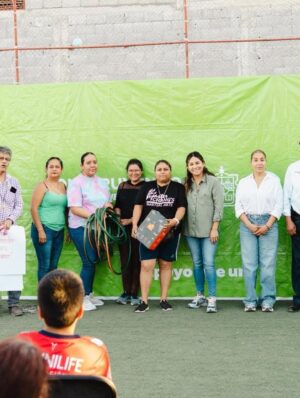 CINTHIA SEGOVIA CUMPLE, INICIA RESCATE DE PLAZA DEL CENTENARIO