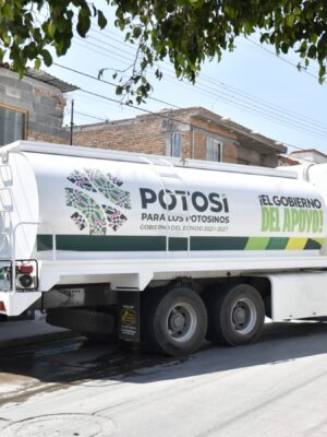 GOBIERNO ESTATAL FORTALECE PROGRAMA DE ENTREGA DE AGUA CON PIPAS
