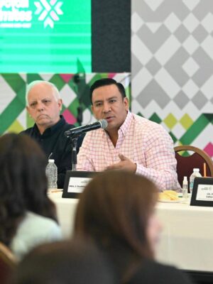 GOBIERNO ESTATAL COLABORA CON LA CFE PARA EVITAR CORTES ELÉCTRICOS