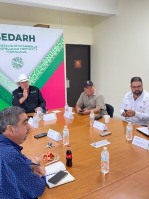 GOBIERNO ESTATAL COMBATE GUSANO BARRENADOR Y OTRAS PLAGAS