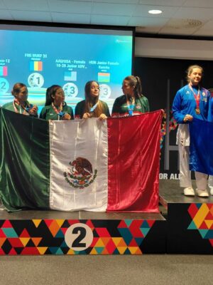 ATLETAS POTOSINAS DESTACAN EN MUNDIAL DE KARATE EN SUECIA
