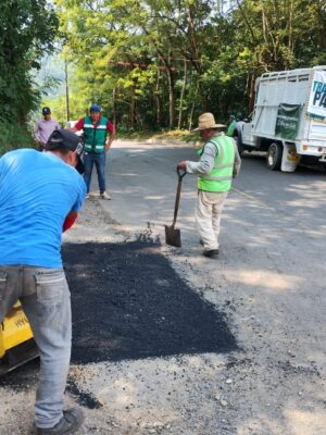 EN UN AÑO ATENDIÓ ESTADO MIL QUINIENTOS KILÓMETROS DE CAMINOS