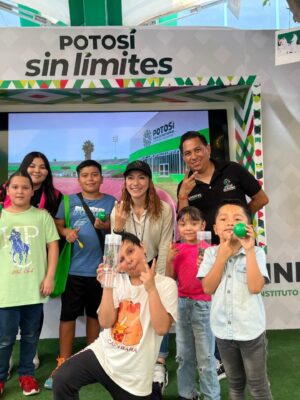 JÓVENES POTOSINOS DISFRUTAN Y APRENDEN SIN LÍMITES EN LA FENAPO 2025