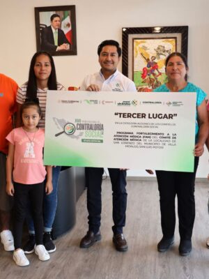 RECONOCEN A COMITÉS CIUDADANOS EN PREMIO ESTATAL DE CONTRALORÍA SOCIAL