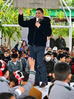 MÁS ESCUELAS, PARQUES Y ESPACIOS PARA TODOS EN LA REGIÓN MEDIA