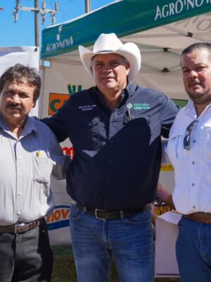 PRODUCTORES CAÑEROS RECIBEN APOYO SIN LÍMITES DEL GOBIERNO ESTATAL