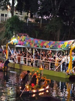 XANTOLO REACTIVA LA ECONOMÍA EN LA HUASTECA