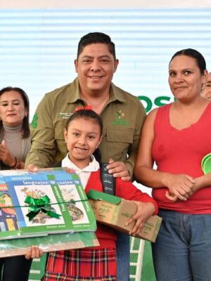 RESPALDA RICARDO GALLARDO EL TALENTO POTOSINO CON APOYO SIN LÍMITES A LA JUVENTUD