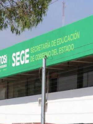 SEGE ATIENDE A PADRES DE FAMILIA DE TELESECUNDARIA