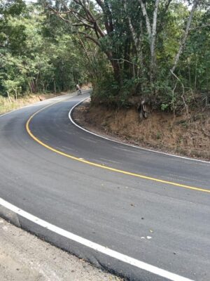 GOBIERNO ESTATAL ENTREGARÁ EN BREVE CARRETERA A SANTA MARÍA PICULA EN TAMAZUNCHALE