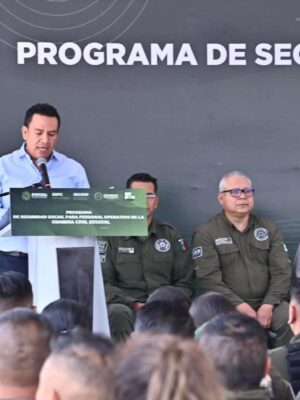 FAMILIAS DE LOS TRES OFICIALES CAÍDOS RECIBIRÁN UN MILLÓN DE PESOS Y UNA VIVIENDA