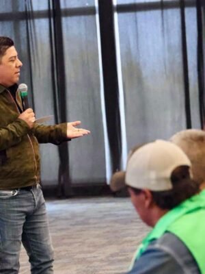 EL GOBERNADOR RICARDO GALLARDO AMPLÍA PROGRAMAS SOCIALES EN EL MUNICIPIO DE ALAQUINES
