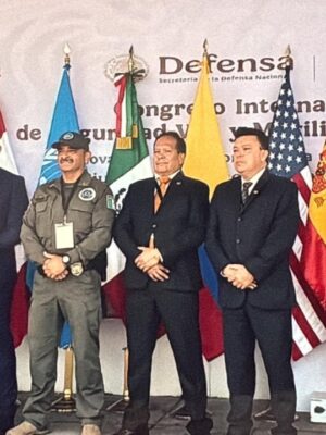 SSPC RECONOCE MÁS DE 30 AÑOS DE SERVICIO DEL COMANDANTE RAFAEL MENDOZA